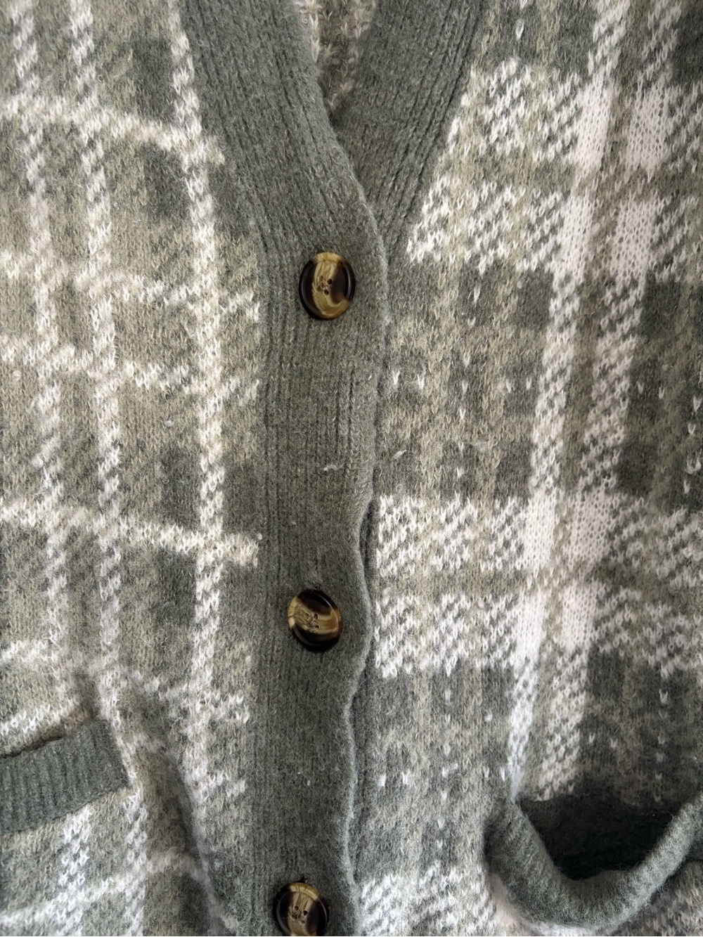 American Eagle Cardigan - Picture 4 of 8